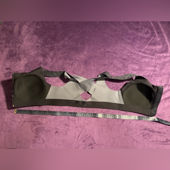 Lululemon Athletica Black Sports Bra - Picture 4 of 5